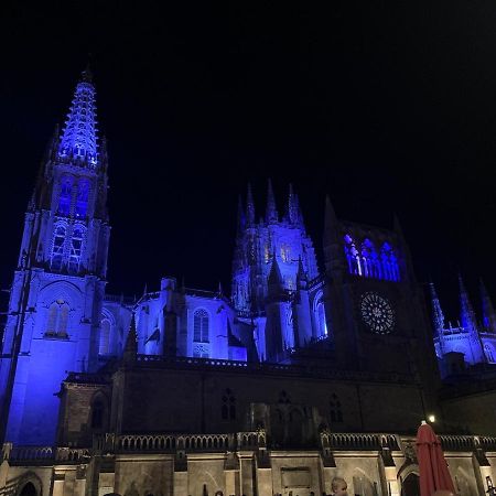 Апартаменты Mirando A La Catedral Desde Plaza Vega Бургос Экстерьер фото